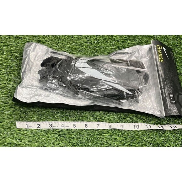 Nike Charge Youth Soccer Shin Guards Volt Black Color New in Package - Picture 8 of 9